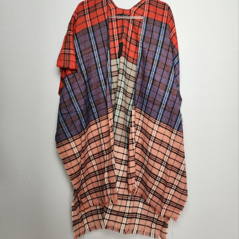 Do everything in love cape/poncho